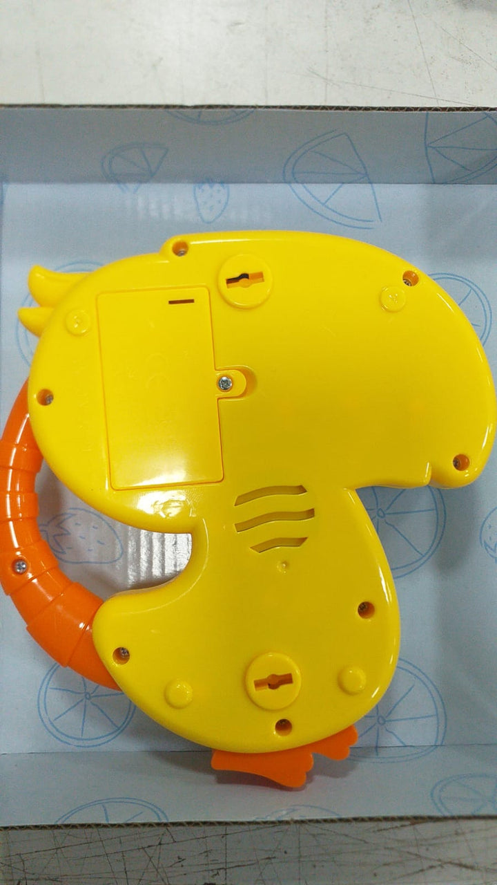 TUCANO COM PIANO MUSICAL