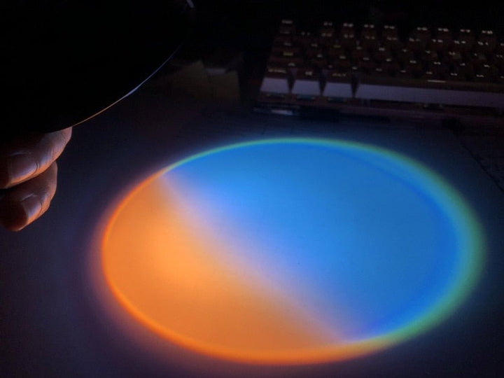 Mini gatinho projetor de luz USB do chão ao teto - Bializ